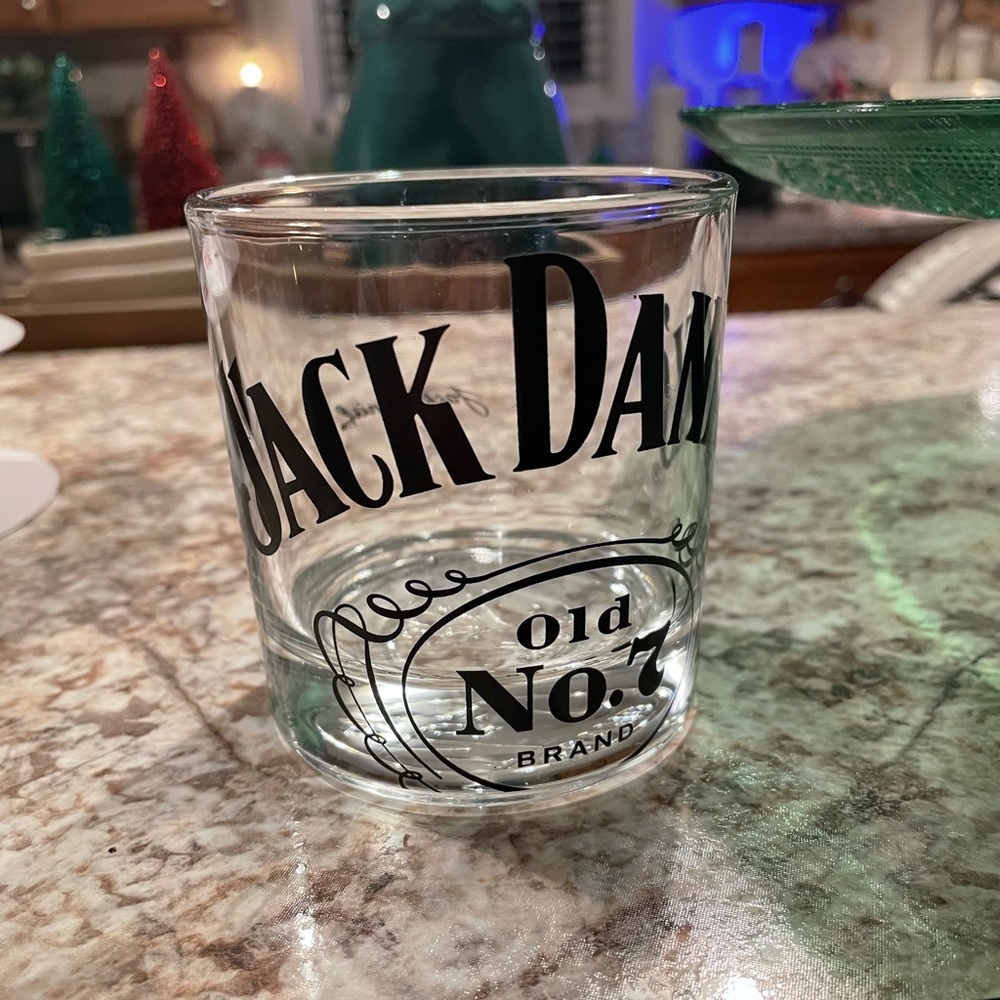 Jack Daniels Whiskey Glass - Picture 4 of 5